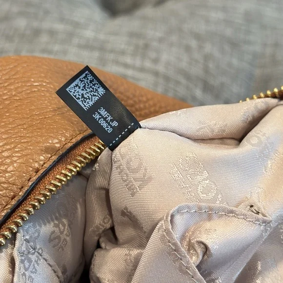 Michael Kors Bag Fulton Large Brown Pebbled Leather Logo Strap Shoulder Bag - Picture 12 of 17